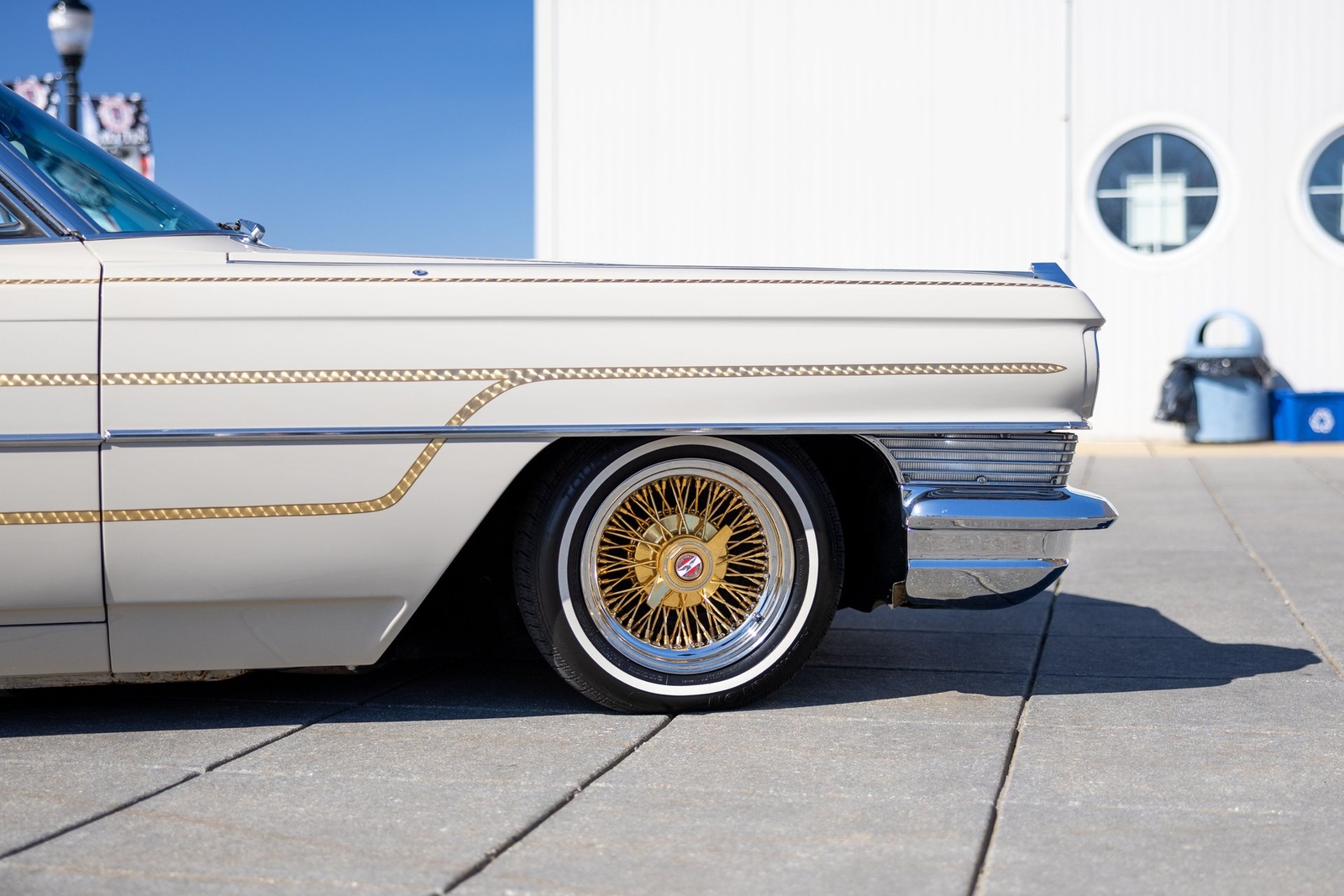 Cadillac-DeVille-1964-Coupe-16