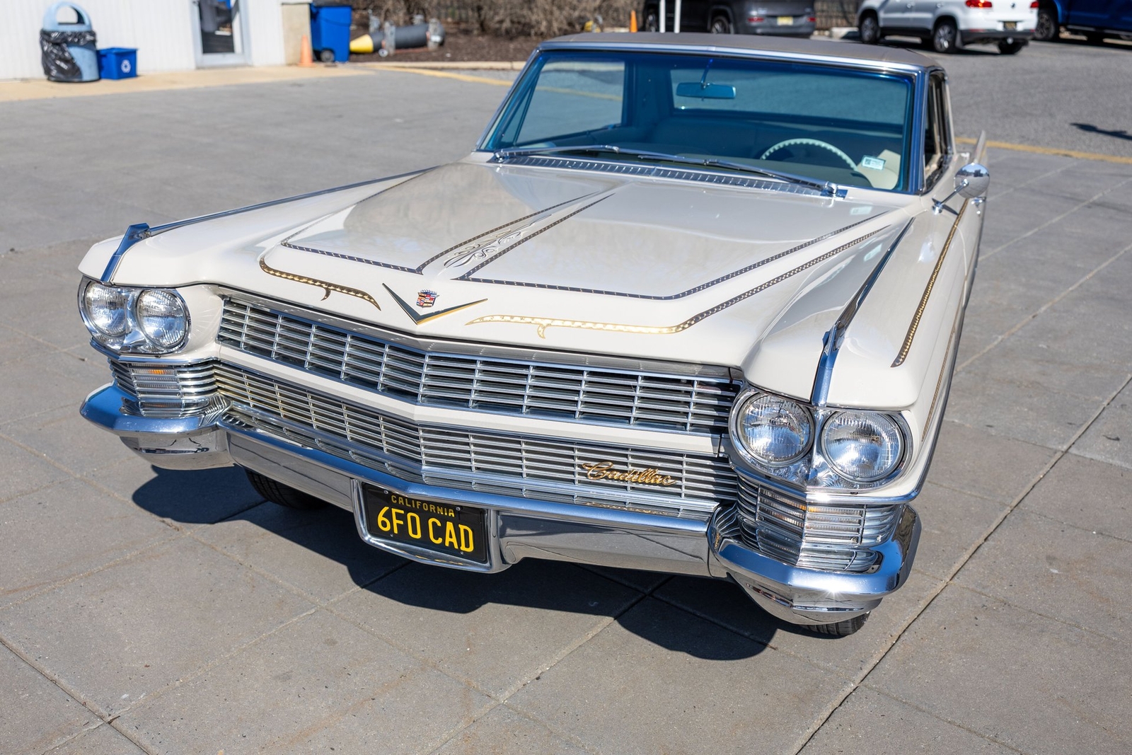 Cadillac-DeVille-1964-Coupe-26