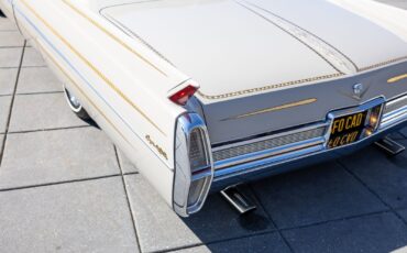 Cadillac-DeVille-1964-Coupe-35