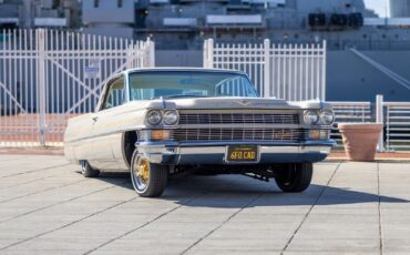 Cadillac-DeVille-1964-Coupe-6