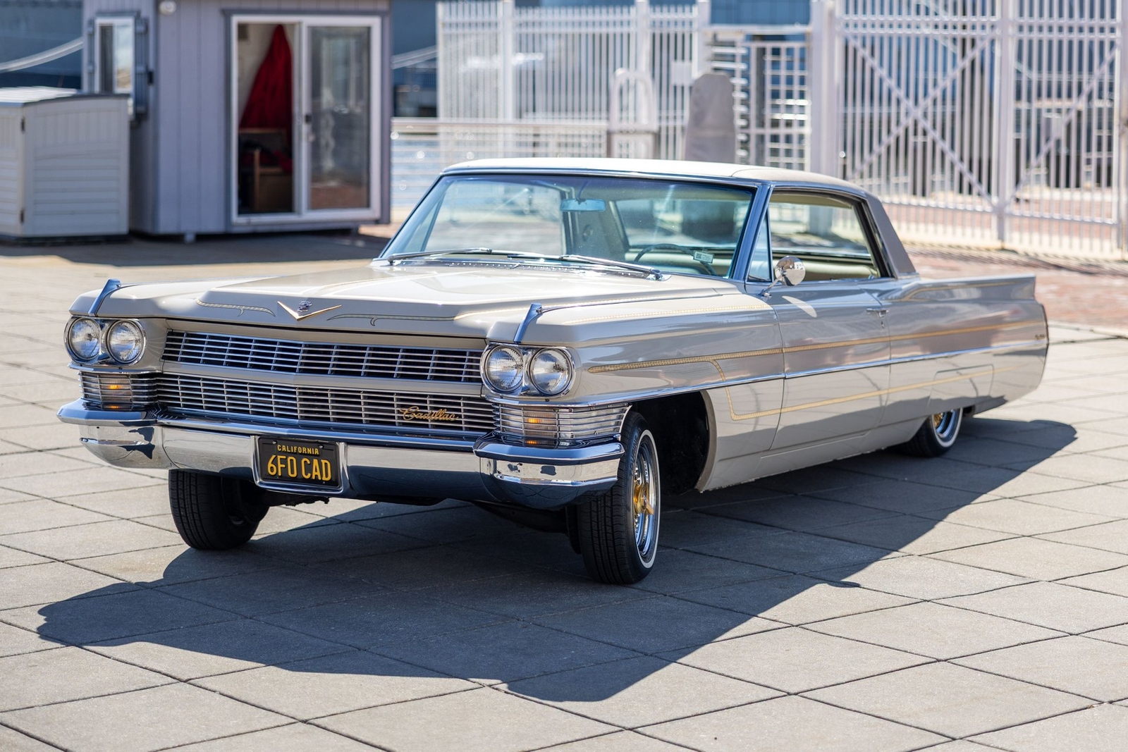 Cadillac-DeVille-1964-Coupe-7