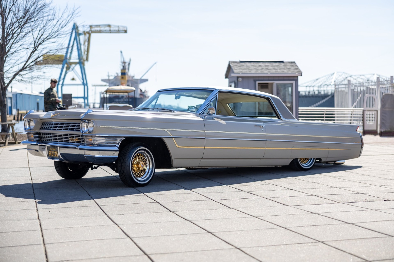 Cadillac-DeVille-1964-Coupe-8
