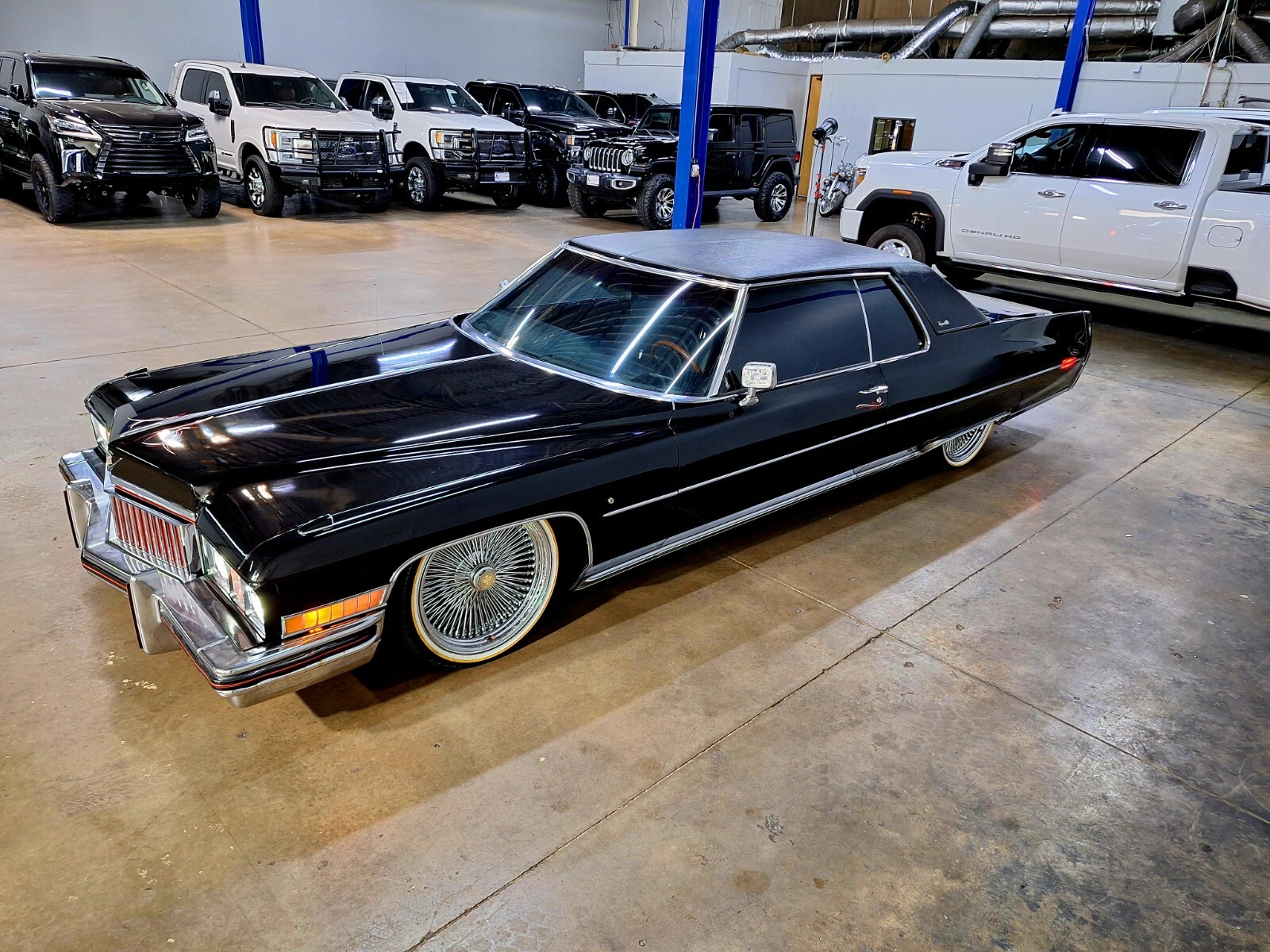 Cadillac-DeVille-1973-Coupe-10