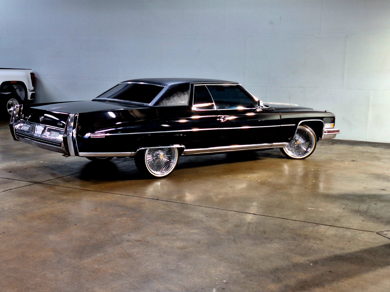 Cadillac-DeVille-1973-Coupe-12
