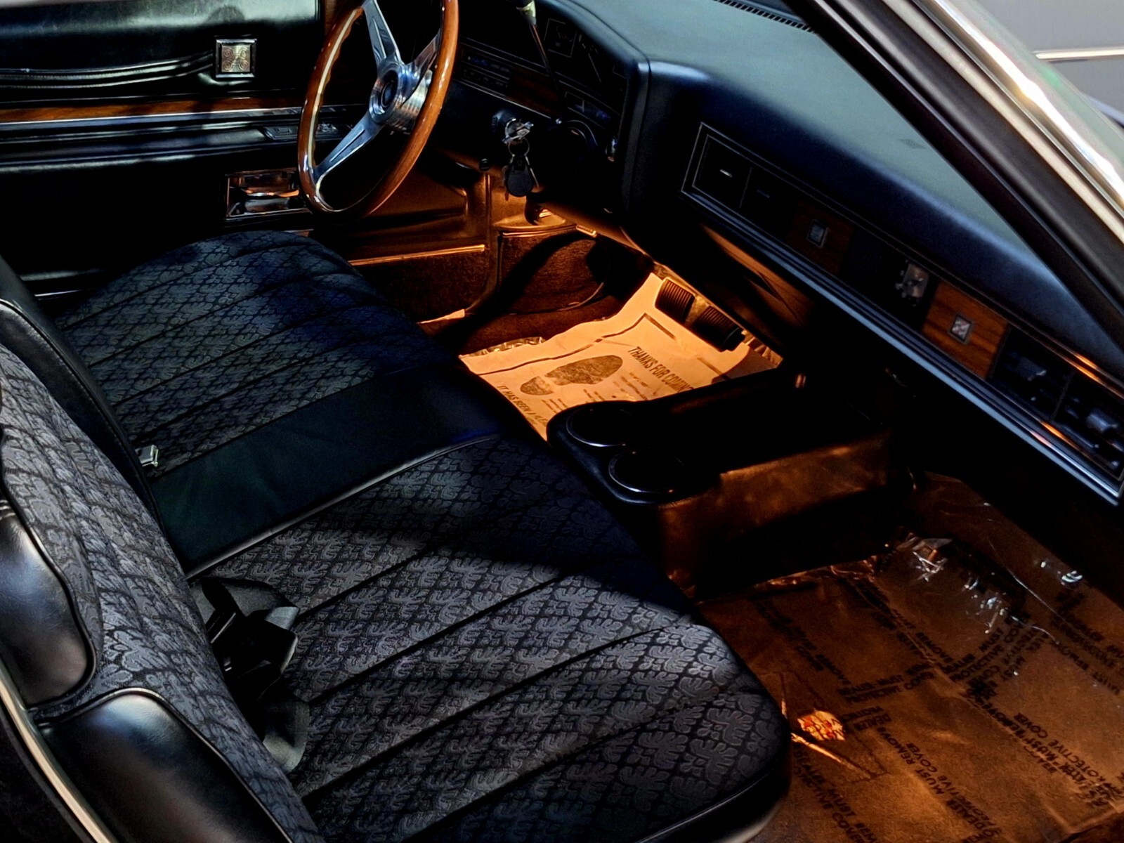 Cadillac-DeVille-1973-Coupe-14
