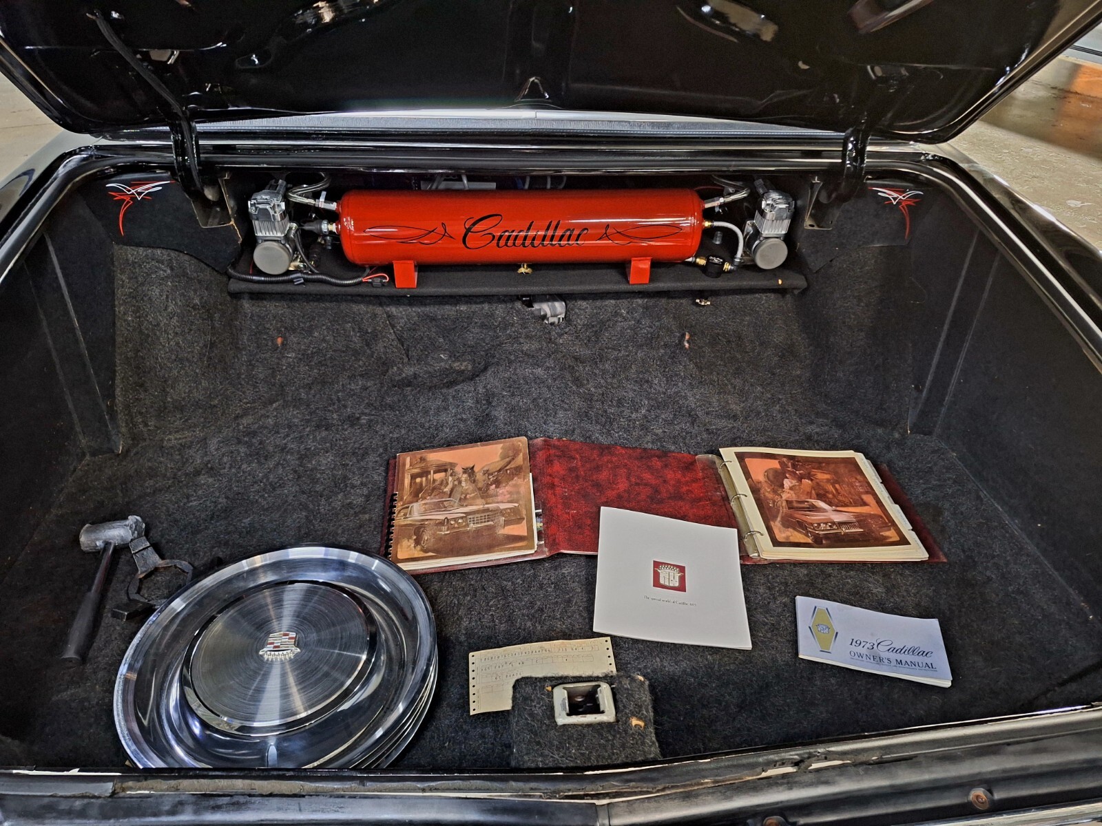 Cadillac-DeVille-1973-Coupe-17