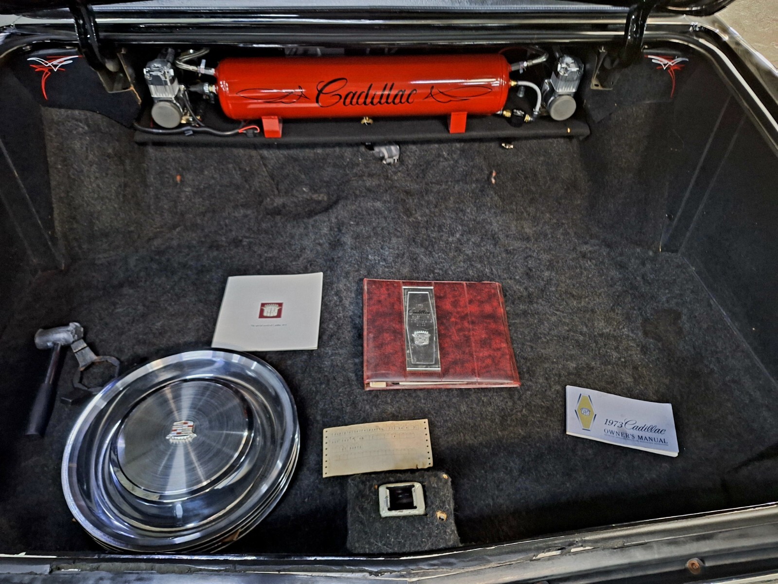 Cadillac-DeVille-1973-Coupe-26