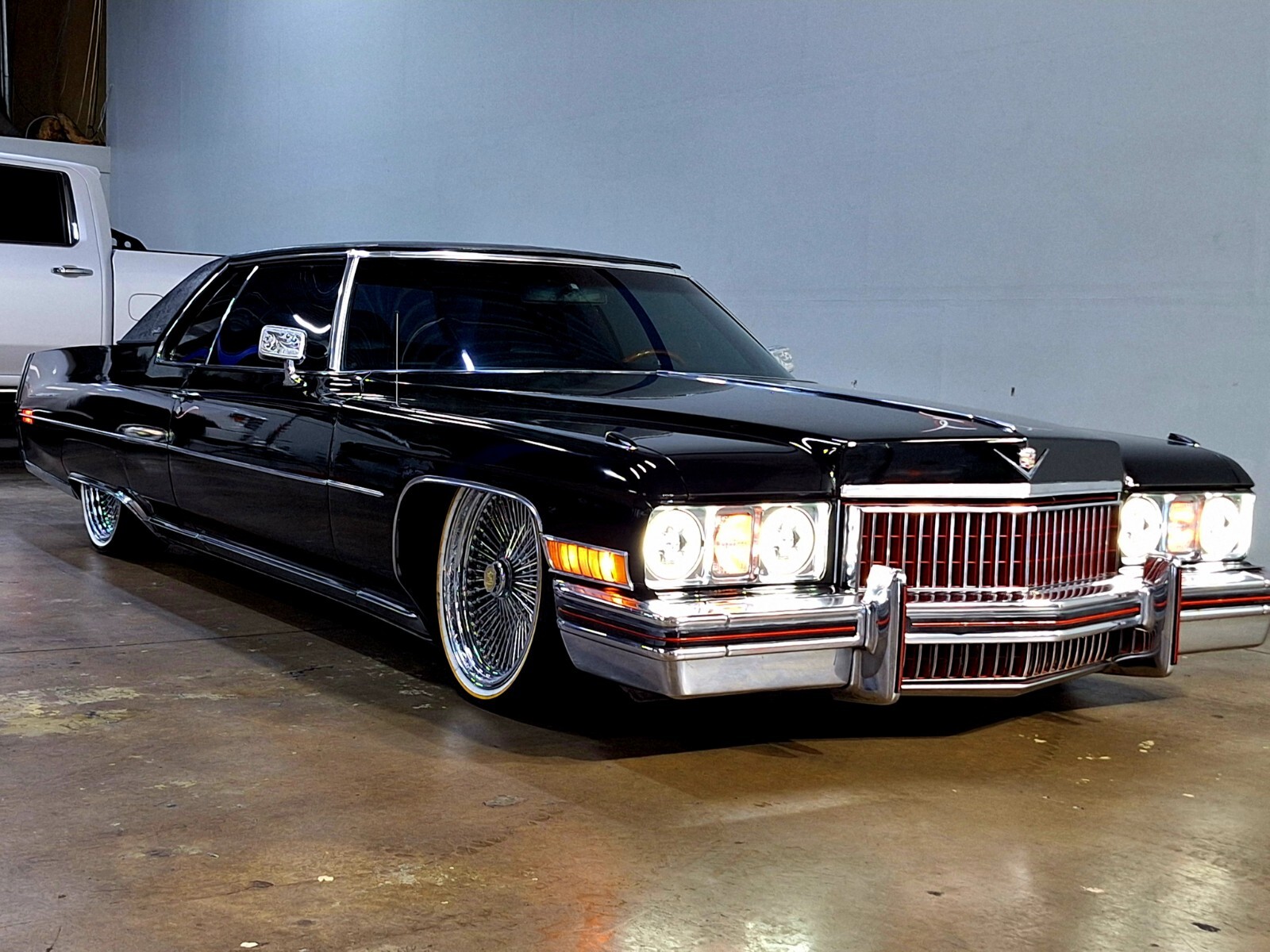 Cadillac-DeVille-1973-Coupe-5