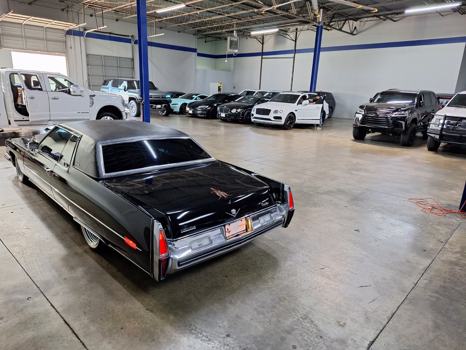 Cadillac-DeVille-1973-Coupe-9