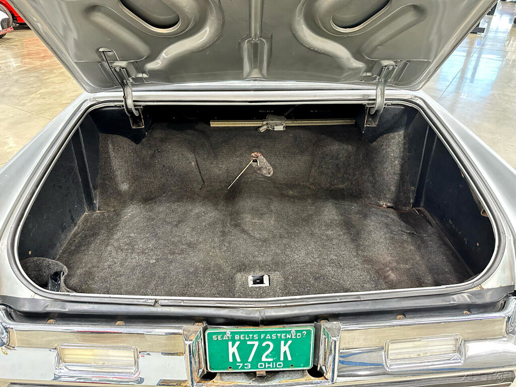 Cadillac-DeVille-1973-Other-16