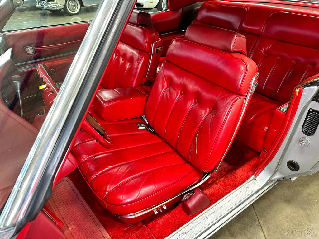 Cadillac-DeVille-1973-Other-22