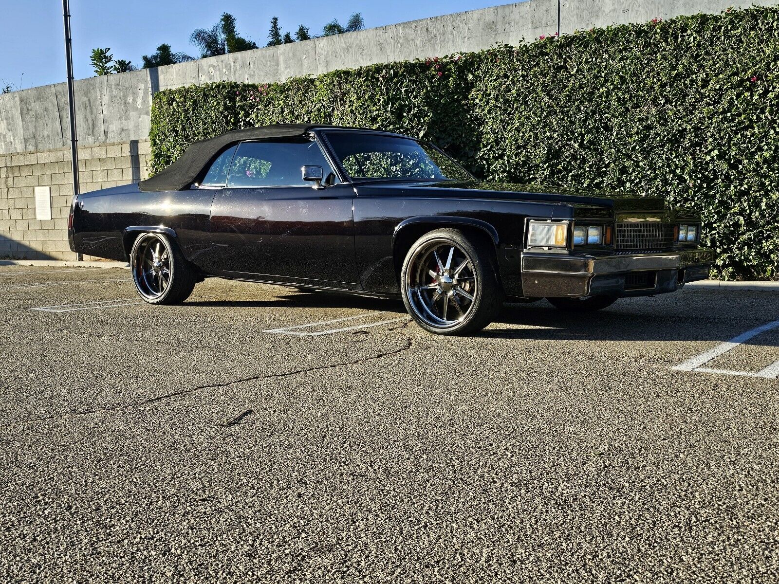 Cadillac-DeVille-1979-Convertible-1