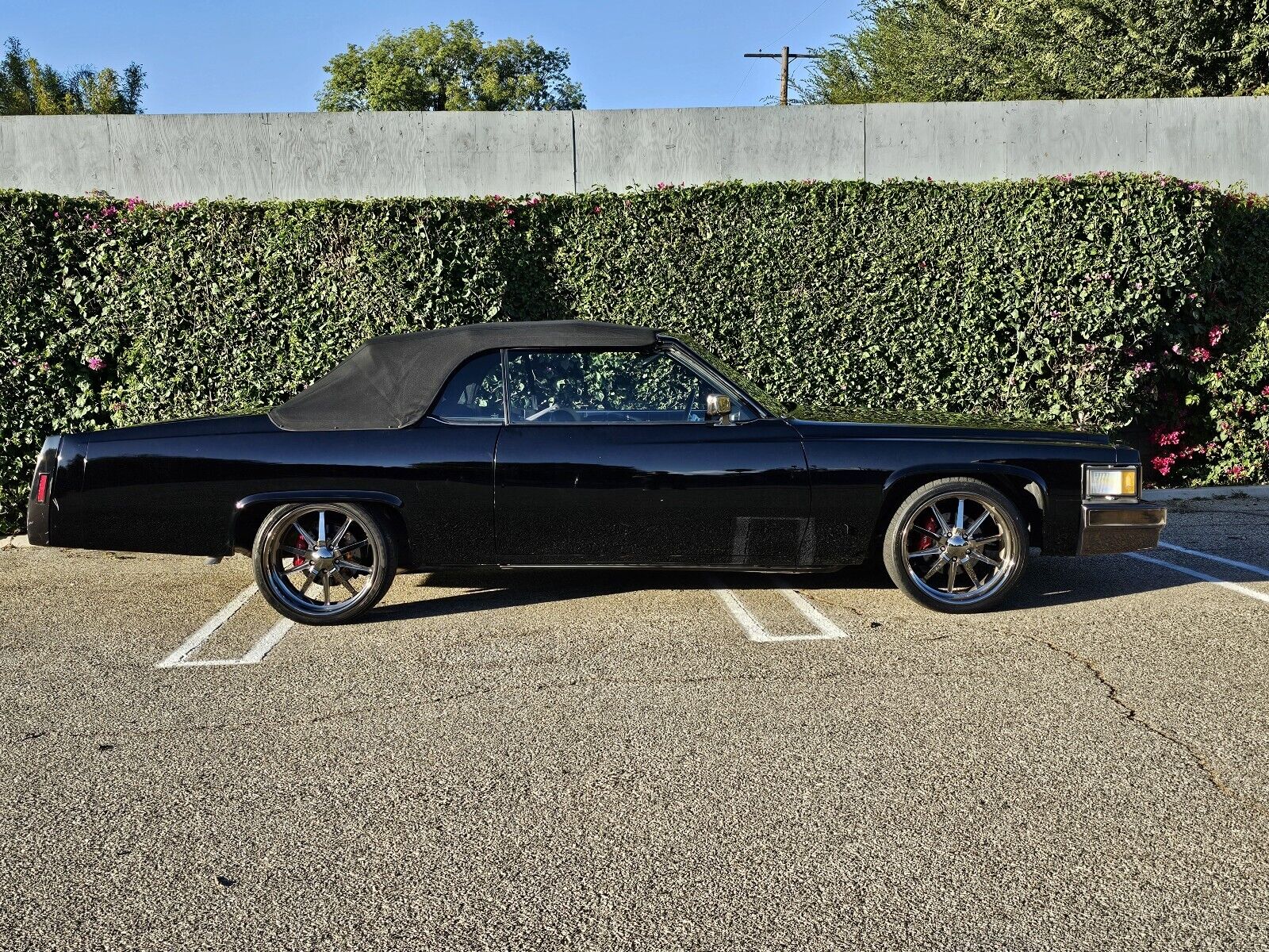 Cadillac-DeVille-1979-Convertible-2