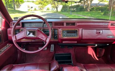 Cadillac-DeVille-1987-Sedan-13