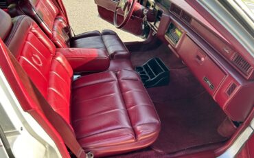 Cadillac-DeVille-1987-Sedan-23