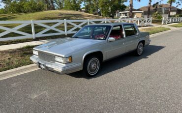 Cadillac-DeVille-1987-Sedan