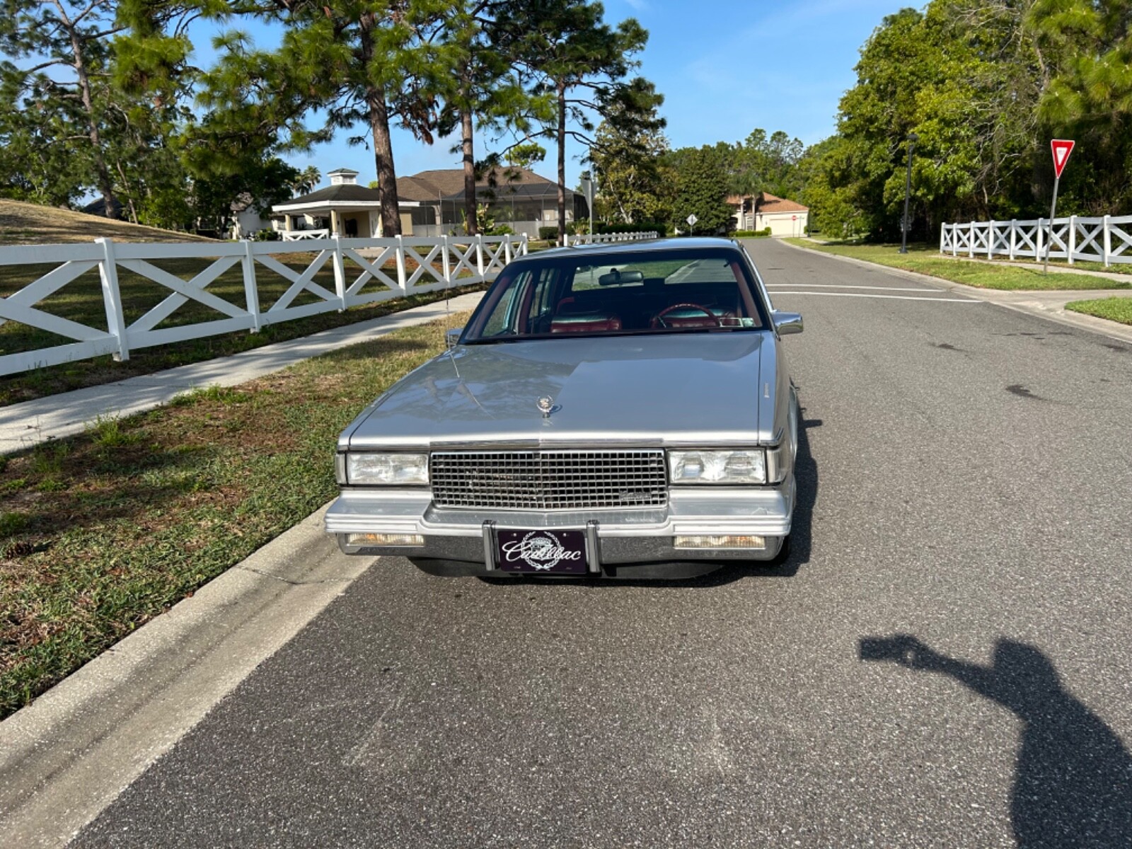 Cadillac-DeVille-1987-Sedan-8