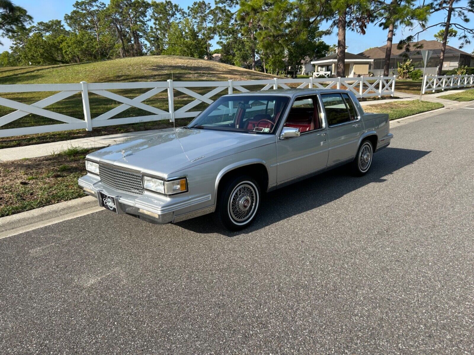 Cadillac DeVille 1987 Sedan
