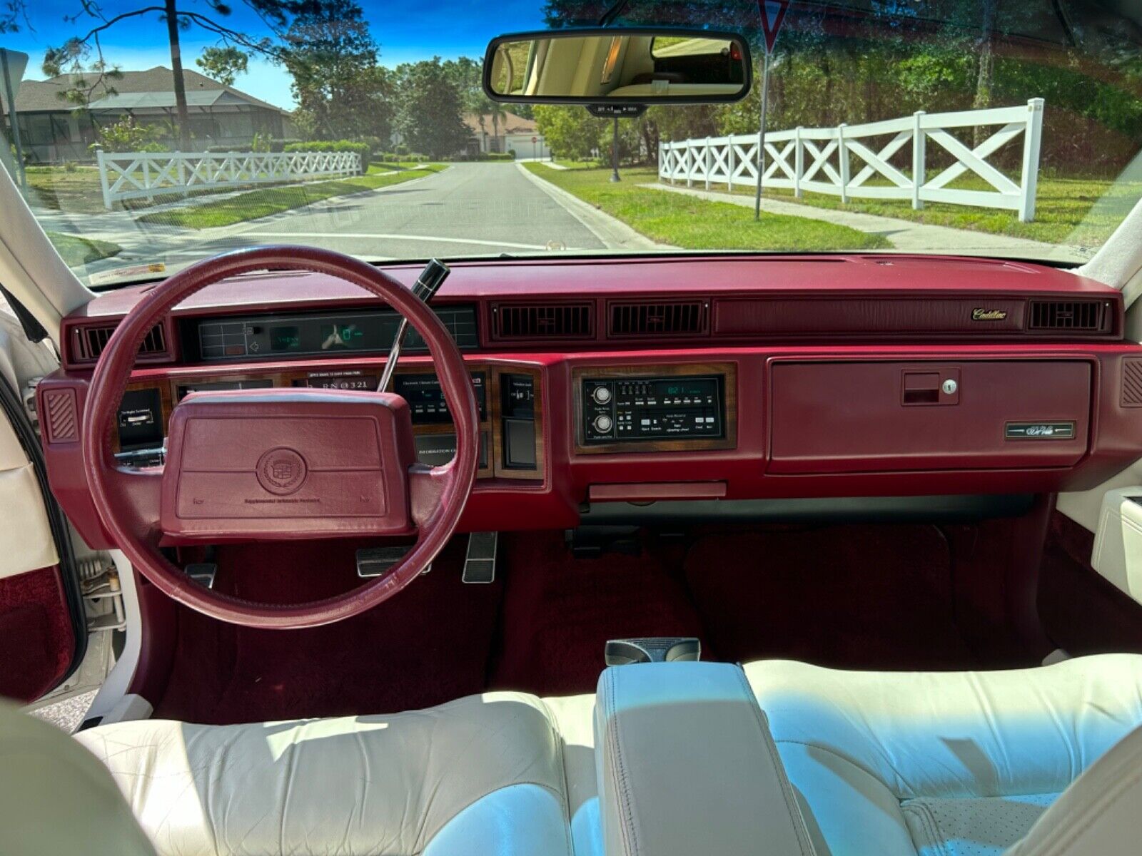 Cadillac-DeVille-1992-Coupe-14