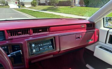 Cadillac-DeVille-1992-Coupe-19