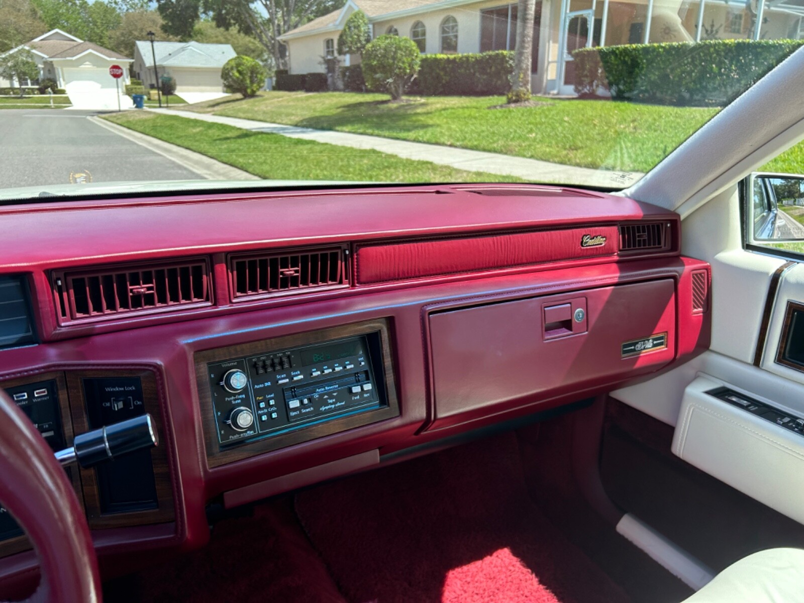 Cadillac-DeVille-1992-Coupe-19
