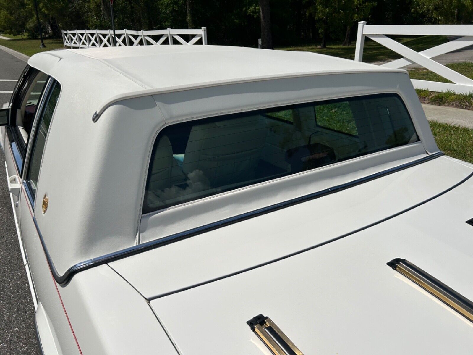 Cadillac-DeVille-1992-Coupe-25