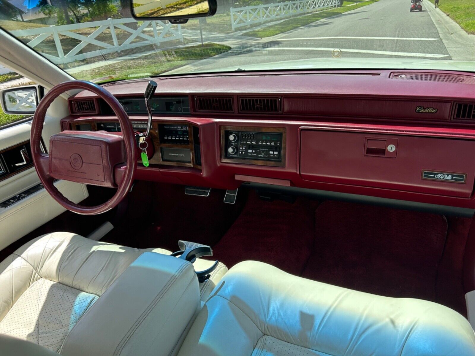 Cadillac-DeVille-1992-Coupe-29