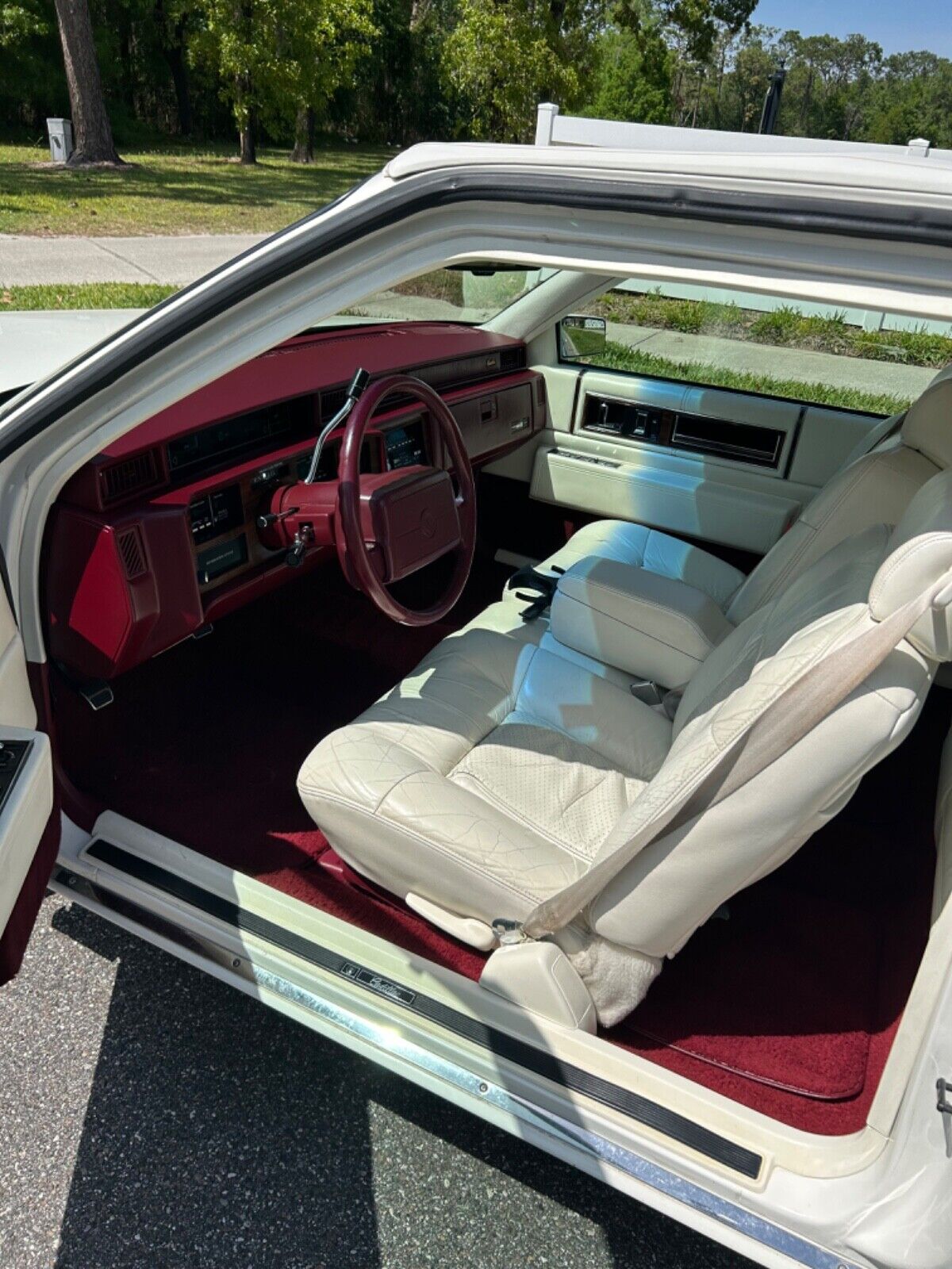 Cadillac-DeVille-1992-Coupe-3
