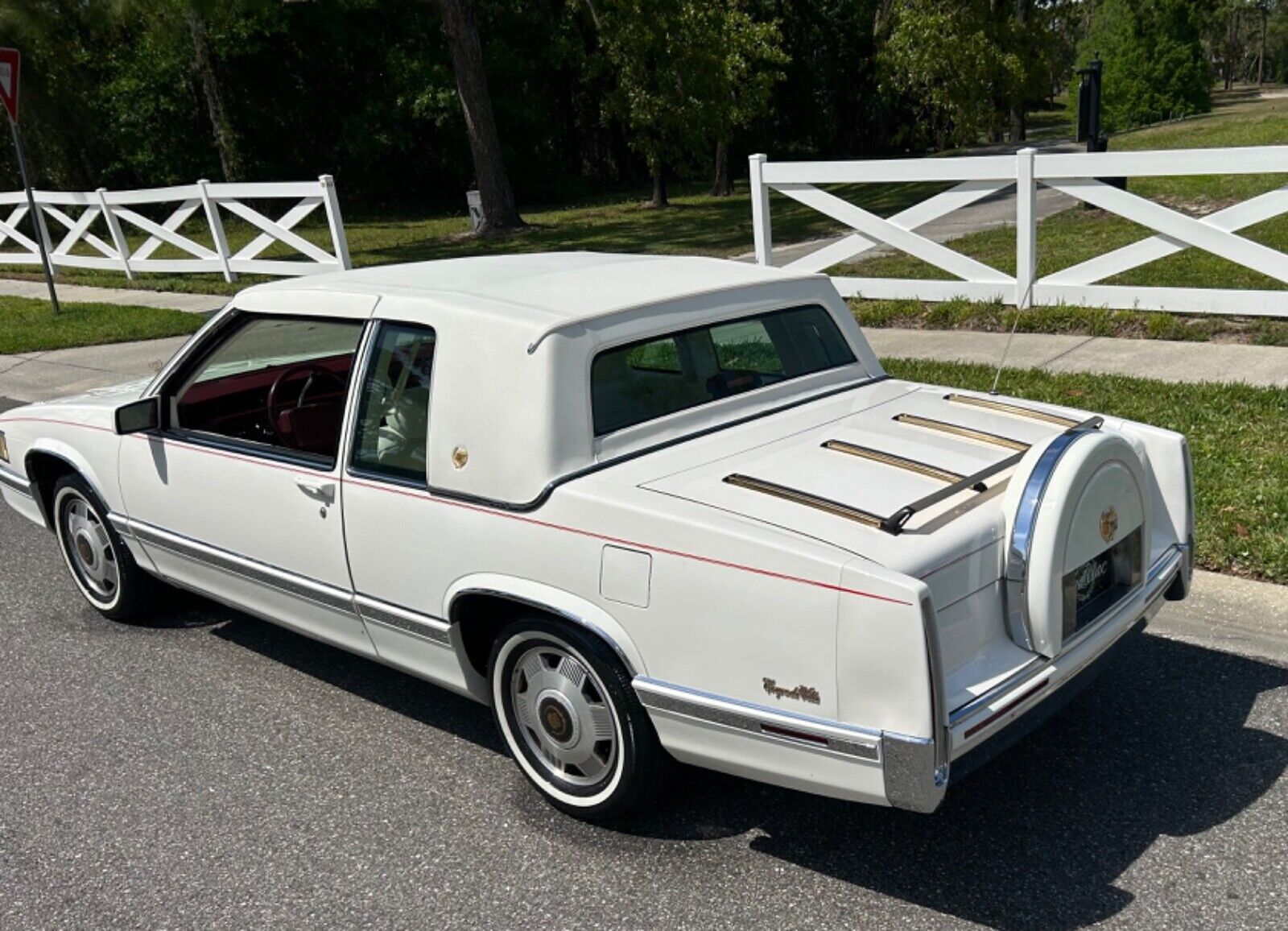 Cadillac-DeVille-1992-Coupe-33