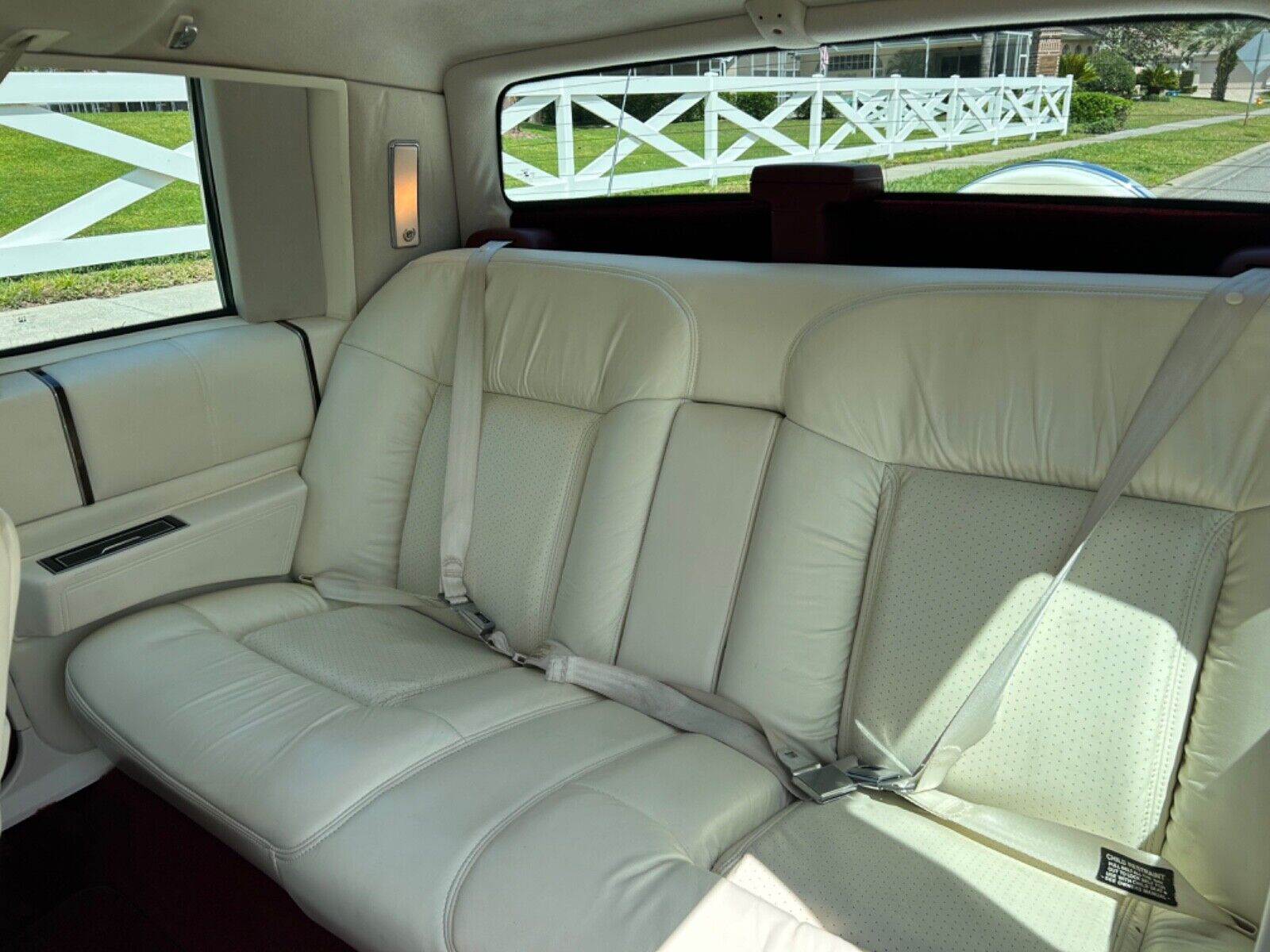 Cadillac-DeVille-1992-Coupe-6