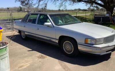 Cadillac Deville  1994 silver