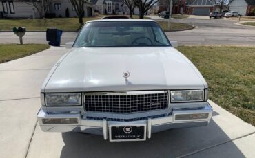Cadillac-Deville-coupe-deville-1989-white-11