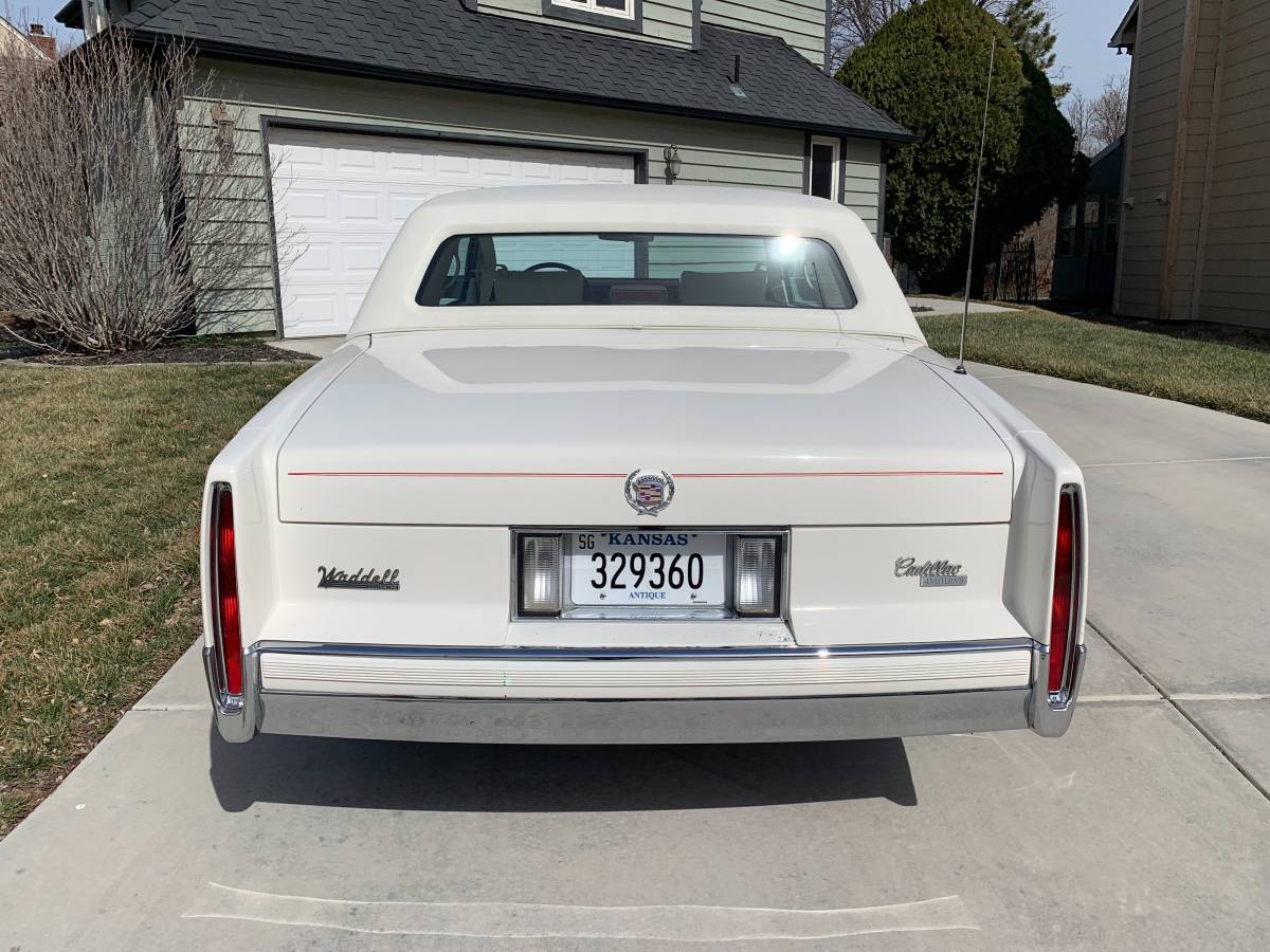 Cadillac-Deville-coupe-deville-1989-white-15