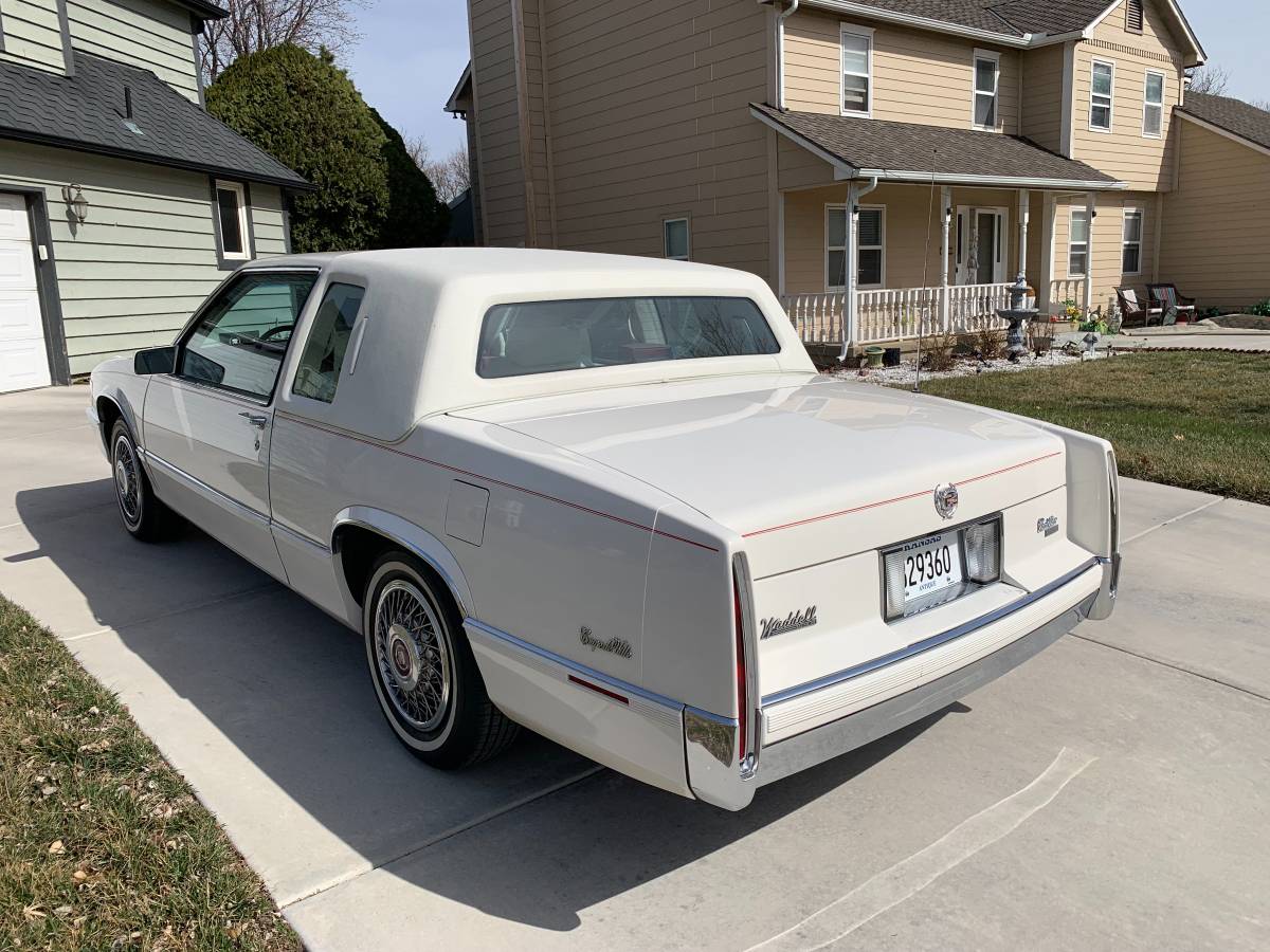 Cadillac-Deville-coupe-deville-1989-white-6