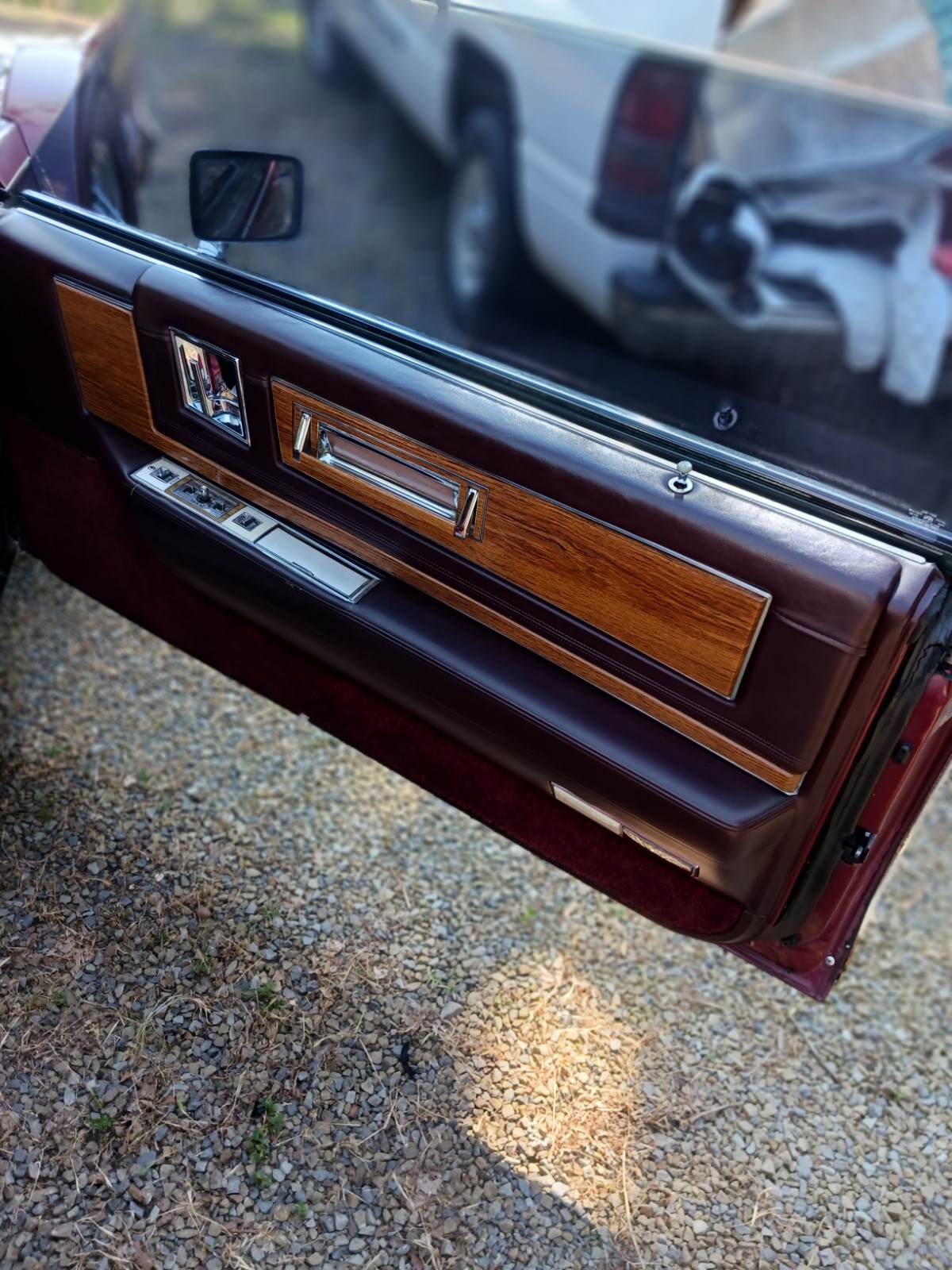 Cadillac-Eldorado-1981-Coupe-13
