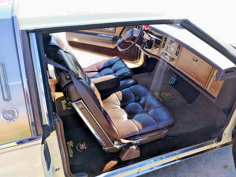 Cadillac-Eldorado-1983-Coupe-9