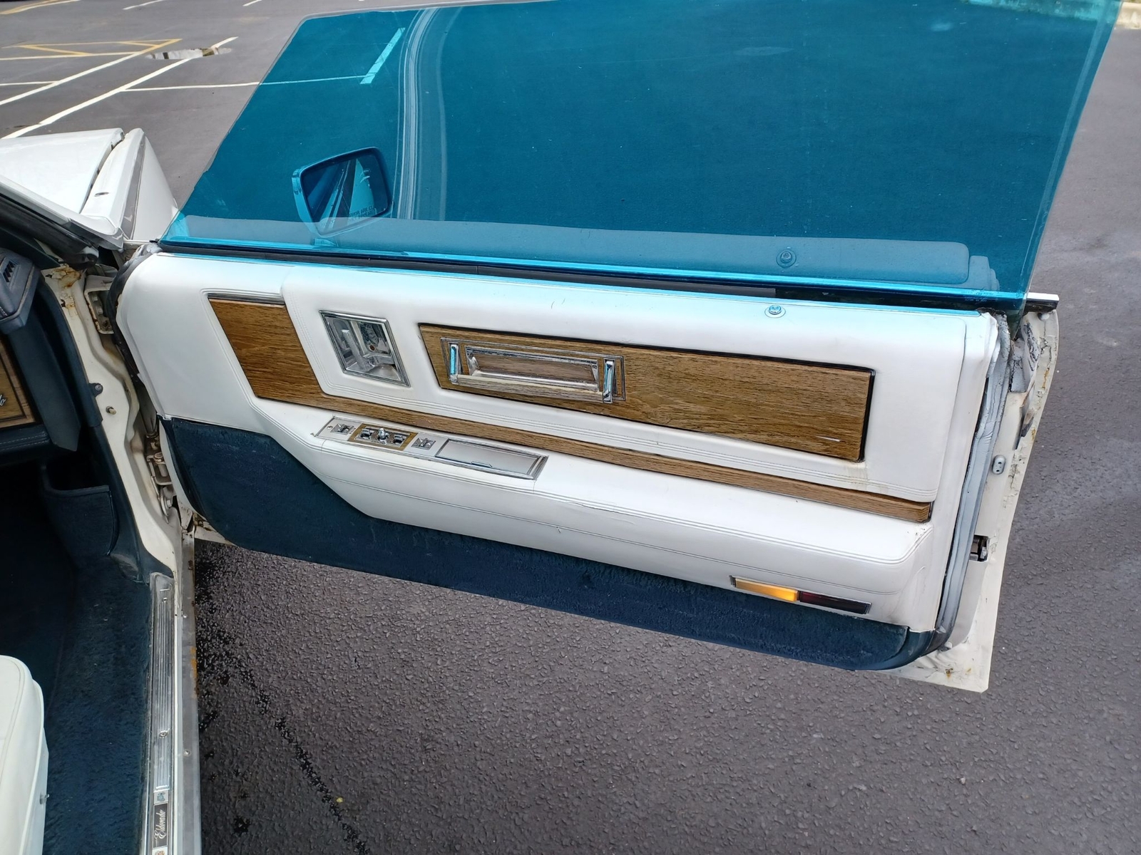 Cadillac-Eldorado-1985-Convertible-21