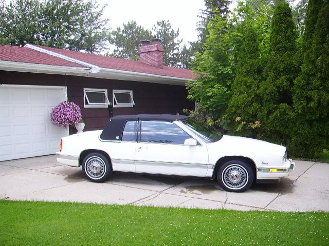 Cadillac Eldorado  1988 white