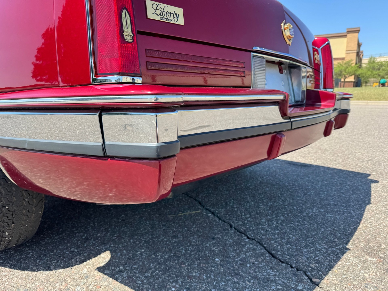 Cadillac-Eldorado-1990-21