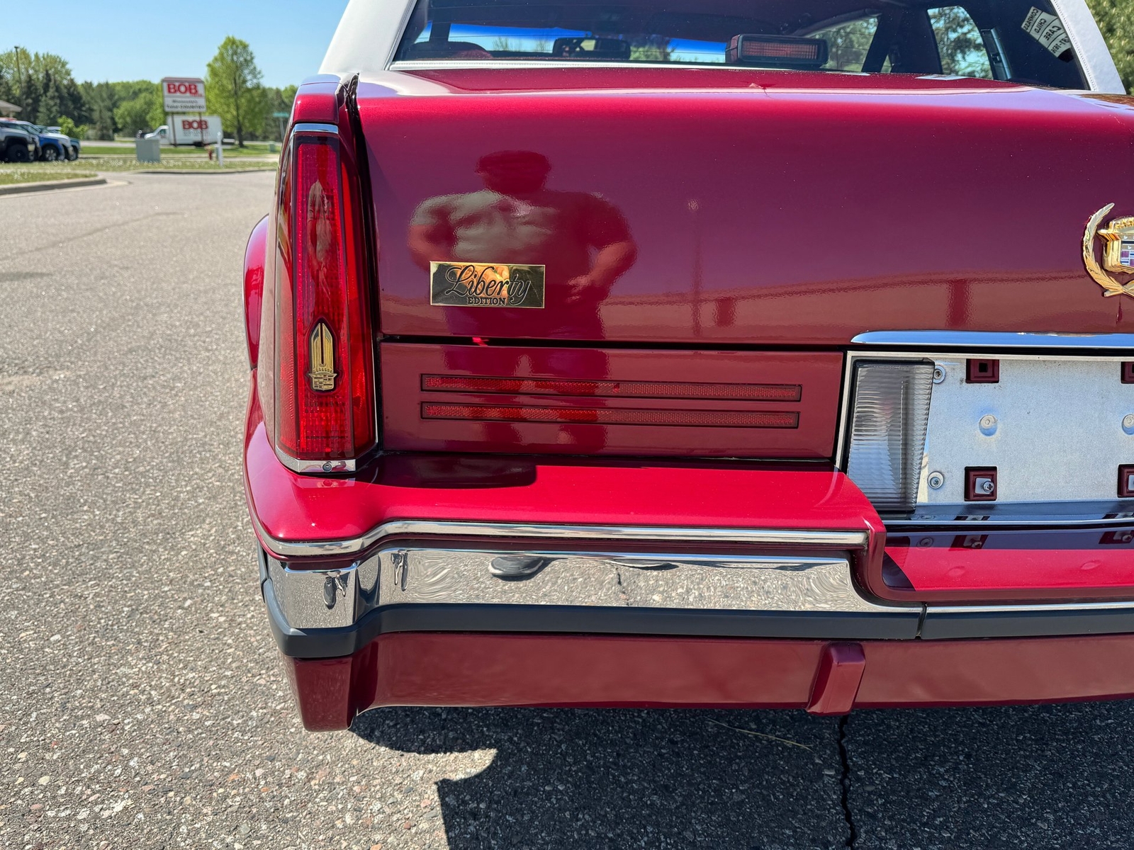 Cadillac-Eldorado-1990-26