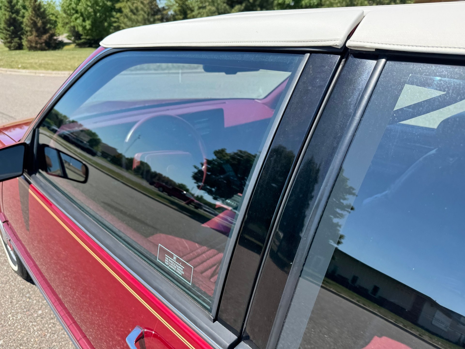 Cadillac-Eldorado-1990-39