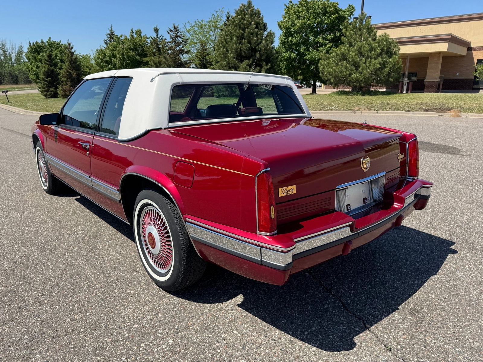 Cadillac-Eldorado-1990-5