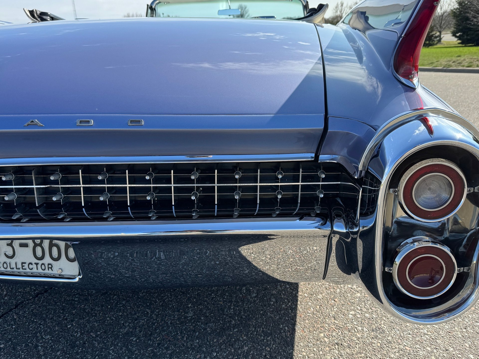 Cadillac-Eldorado-Biarritz-Convertible-1960-Convertible-39