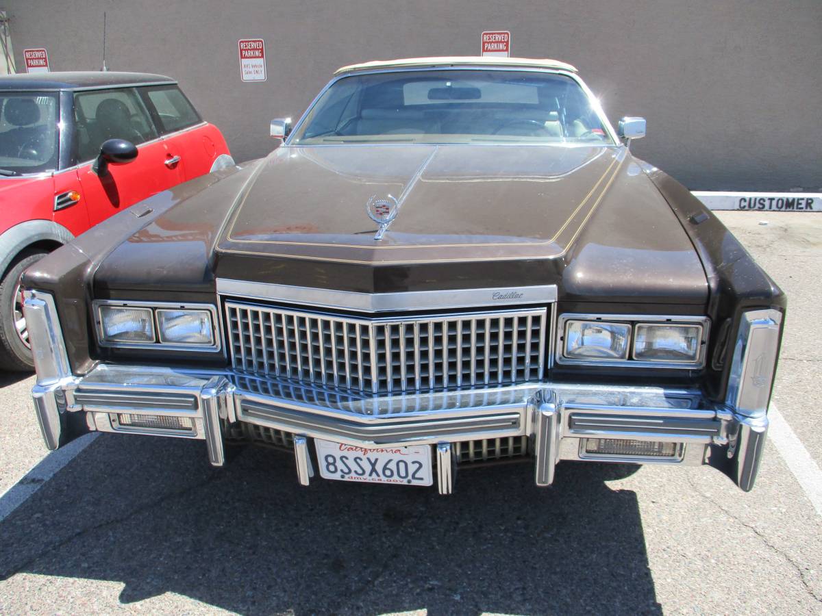 Cadillac-Eldorado-convertible-1975-brown-3