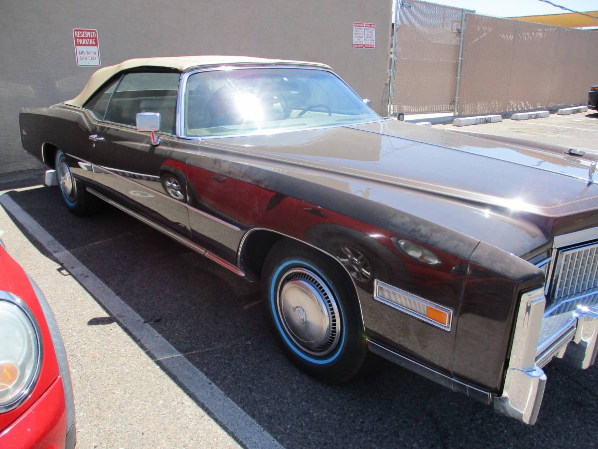 Cadillac-Eldorado-convertible-1975-brown-4