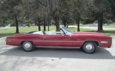 Cadillac-Eldorado-convertible-1975-red-11
