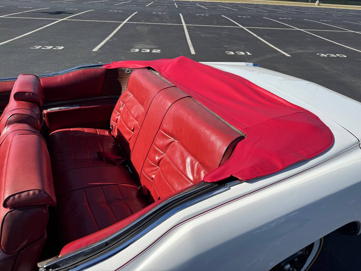 Cadillac-Eldorado-convertible-1976-white-15