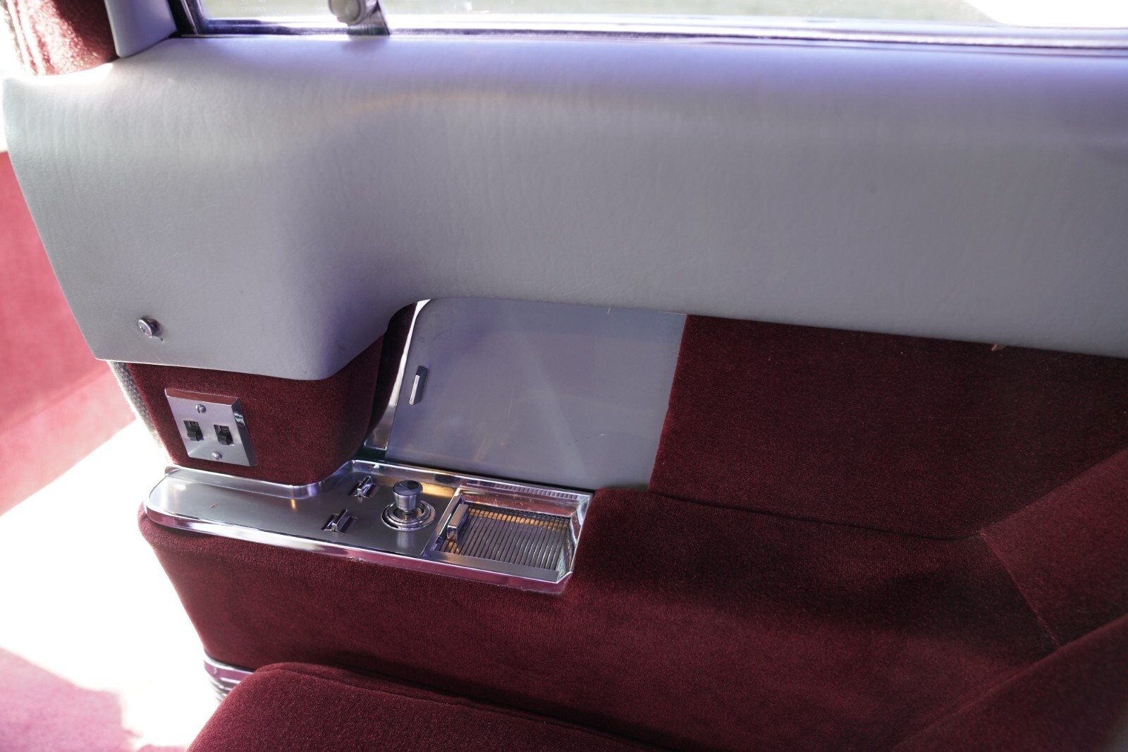 Cadillac-F75-Limousine-1964-Limousine-19