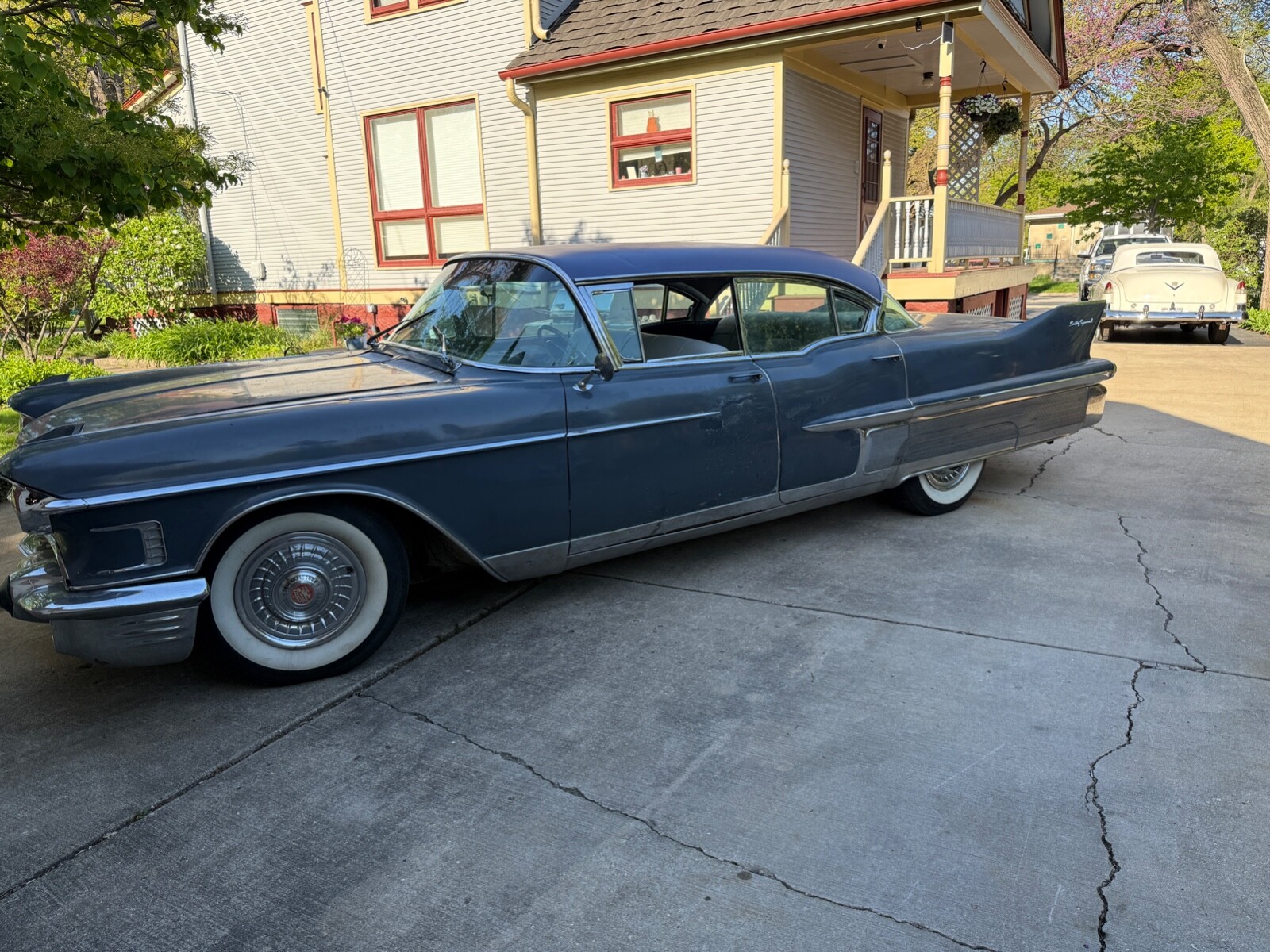 Cadillac-Fleetwood-1958-Sedan