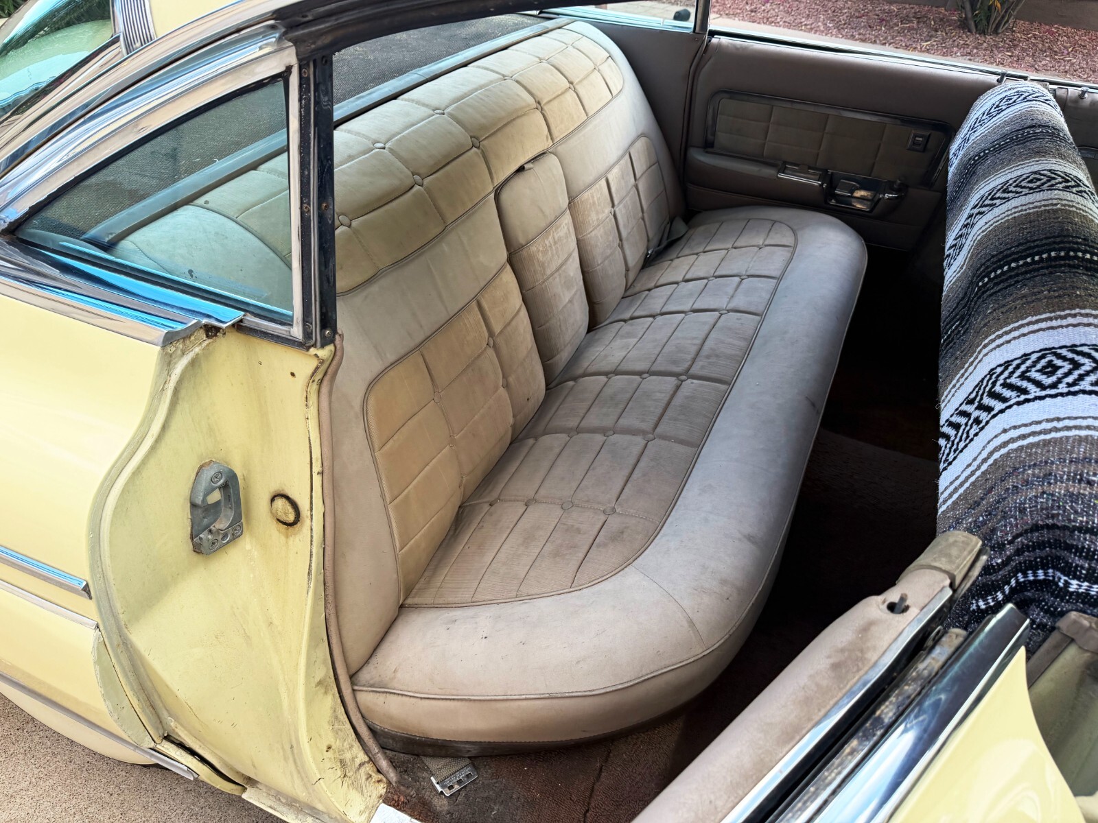 Cadillac-Fleetwood-1959-Sedan-12